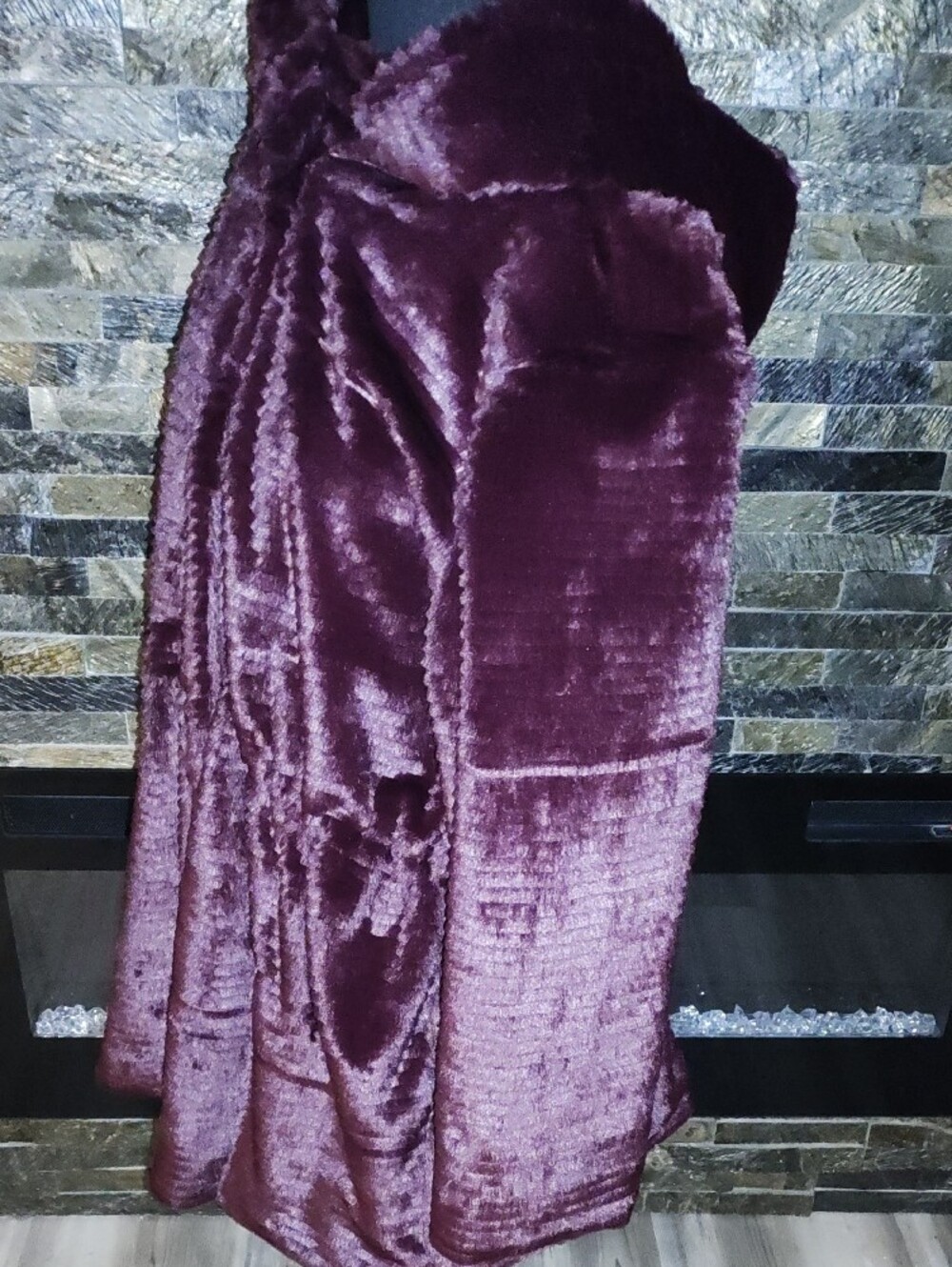 Dennis Basso Women's Plush Soft Faux Fur Deep Burgundy Coat Size XL Petite - Picture 8 of 14